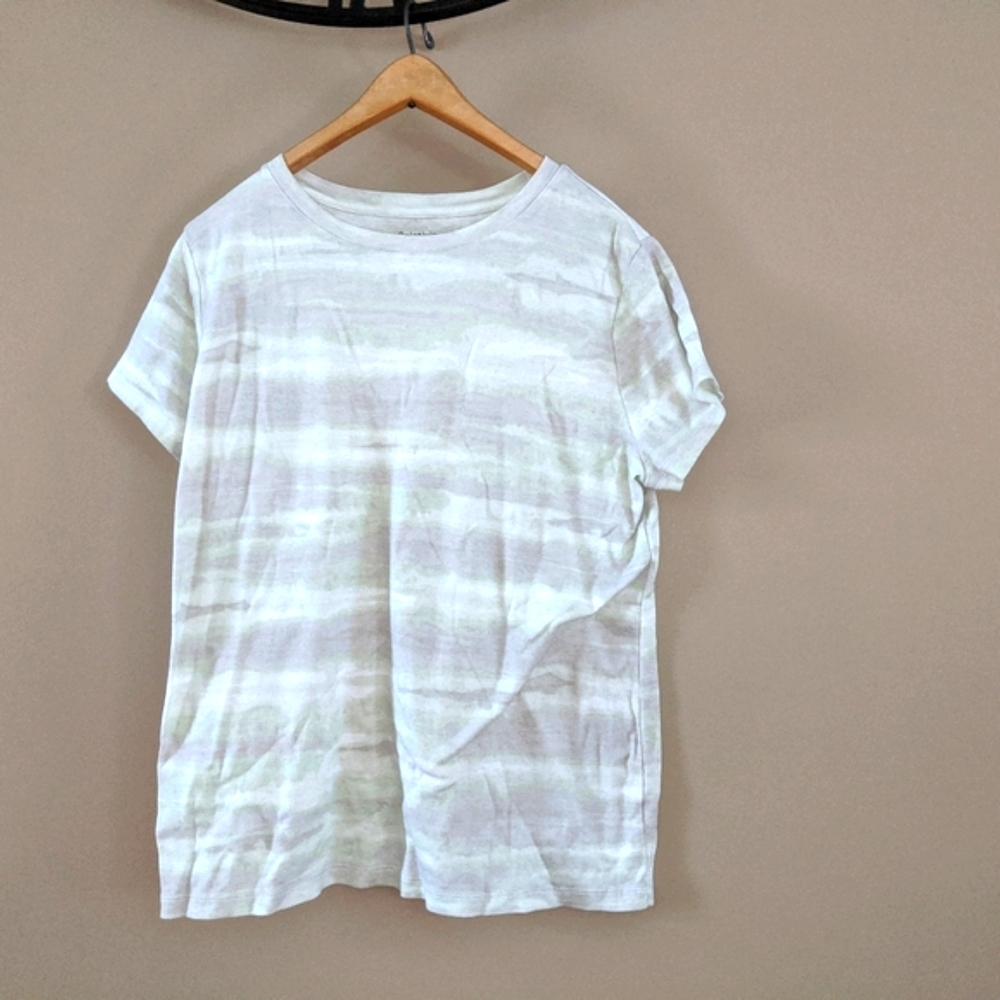 $5 w/ any bundle Gray/Green Relativity Shirt